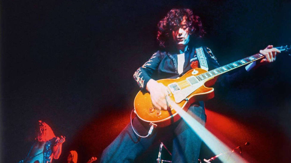 La curiosa historia de la funda de guitarra de Jimmy Page: perdida y encontrada tras 47 años - Anécdotas - RockFM