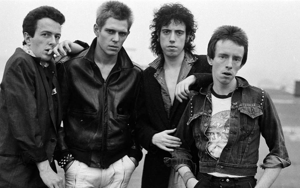 Disfruta en directo de El Pirata Y Su Banda: La república de The Clash