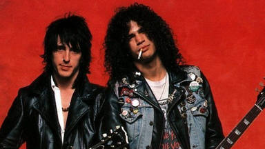 Slash (Guns N' Roses) y su “rencor” hacia Izzy Stradlin: “Nos miraba como si fuéramos a morir”