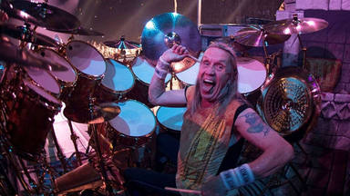Nicko McBrain (Iron Maiden) anuncia cómo actuará en el tramo final de la gira de “Legacy Of The Beast”