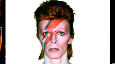 Celebra el 50 aniversario de 'Aladdin Sane' de David Bowie con estas dos piezas de coleccionista