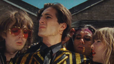 Los Maneskin “más Tarantino” se lucen como nunca en el videoclip de “Supermodel”