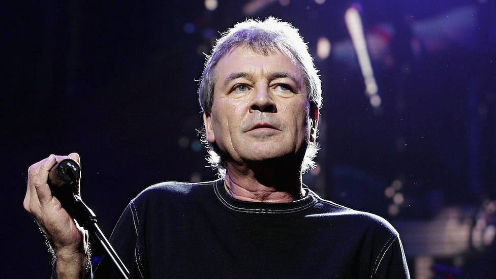 ¿Cuánto mide Ian Gillan? 1629361249461