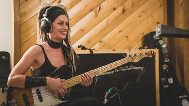 Tanya O' Callaghan, nueva bajista de Whitesnake: “Tengo el puesto por mi mérito, no por ser mujer”