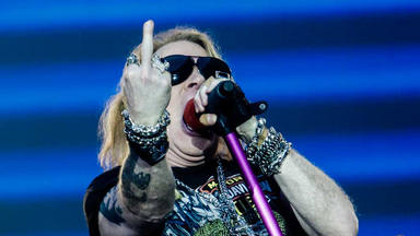 La demanda más surrealista en Guns N'Roses: 2000 dólares de multa cada vez que tomaba cocaína