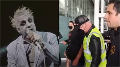 El curioso disfraz de Till Lindemann (Rammstein) para evitar a sus fans en el aeropuerto: no le sirve de nada