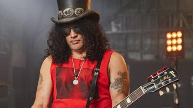 Slash anuncia la nueva reedición de Guns N' Roses: “Saldrá el show donde conocí a mi ex-mujer”