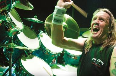 Nicko McBrain (Iron Maiden) confiesa haber sufrido un derrame cerebral: aquí el comunicado oficial