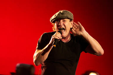 Escucha RockFM Motel: La bajada forzosa de Brian Johnson del R&R 'Train' de AC/DC