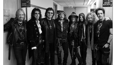 VÍDEO: Tony Iommi (Black Sabbath) se sube al escenario con Hollywood Vampires para interpretar "Paranoid"