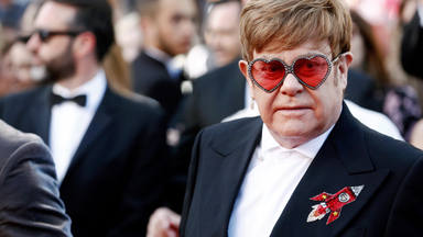 El día que Elton John llamó a un mayordomo "Hitler"