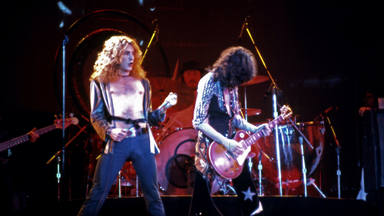 El día en el que Robert Plant (Led Zeppelin) cambió el nombre a la Reina de Inglaterra