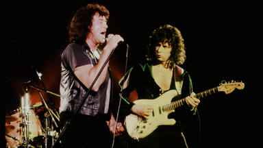Ian Gillan cierra la puerta a una posible vuelta de Ritchie Blackmore a Deep Purple: "Sería un circo"