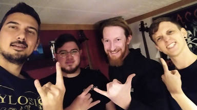 La banda de metal Omicron se hace viral con la nueva variante COVID: “No vamos a cambiar de nombre”