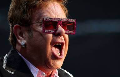 Elton John "brutalmente honesto": "Me dijo que mi música daba asco"