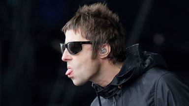 Liam Gallagher sufre un accidente jugando con sus gafas de realidad virtual: "Fue peor que el helicóptero"