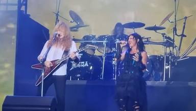 El bello dueto entre Dave Mustaine (Megadeth) y Crsitina Scabbia (Lacuna Coil) en “A Tout Le Monde”
