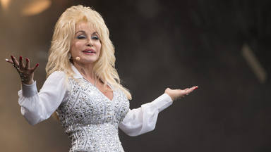Disfruta en directo de El Pirata Y Su Banda: El All Star de Dolly Parton