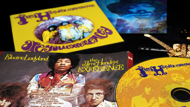 Noel Redding (Jimi Hendrix) estaba en bancarrota, y aunque tocaba la guitarra, cualquier puesto le valía