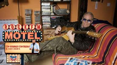Mike Kennedy se emociona recordando las canciones de Los Bravos en RockFM Motel