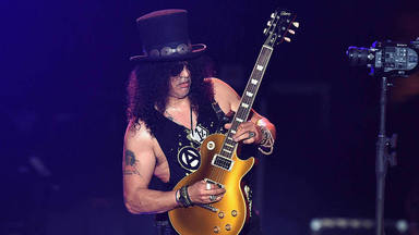 Slash confiesa sobre el futuro discográfico de Guns N' Roses: “Más pronto que tarde”