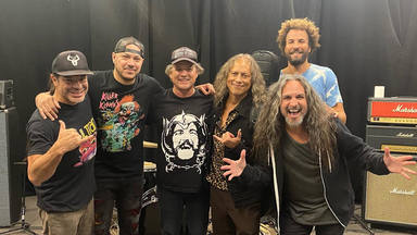 Kirk Hammett y Robert Trujillo (Metallica): sus geniales versiones de Motörhead o Black Sabbath “de madrugada"
