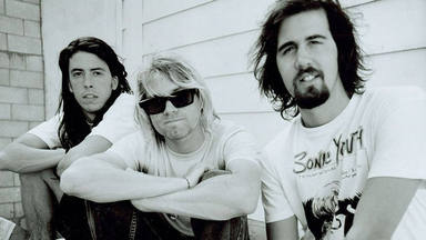 Cuando Dave Grohl vio a Nirvana en concierto antes de ser su batería, esta noche en RockFM Motel