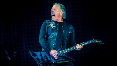 James Hetfield (Metallica) “sigue echando humo” por las portadas del 'Load' y el 'Reload'