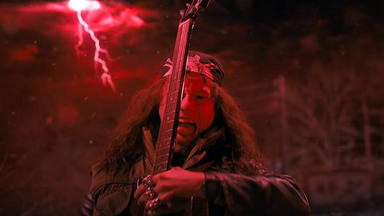 Descubre cómo se preparó el actor de Stranger Things para tocar "Master Of Puppets" (Metallica) en la serie