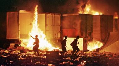 La letra de Rage Against the Machine que se cantó entre el fuego de Woodstock 1999